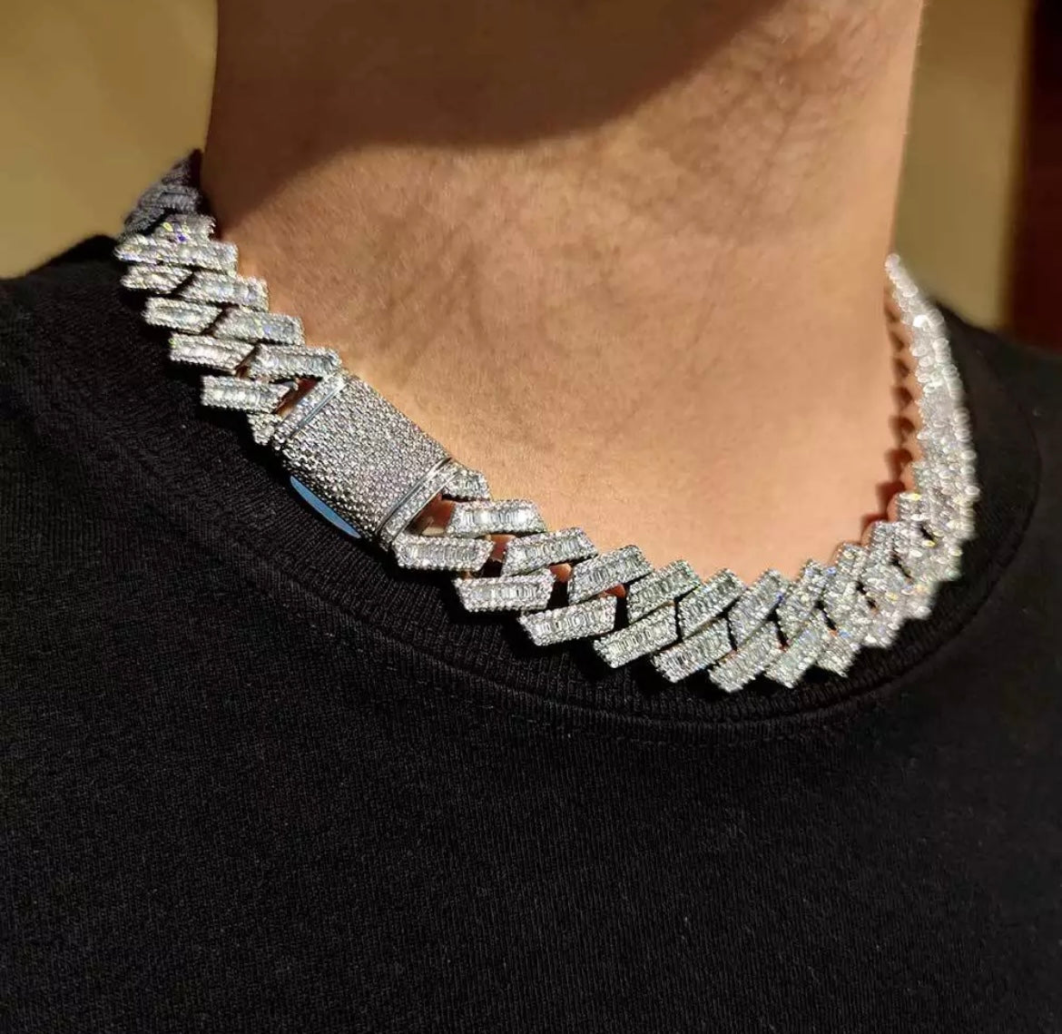 Baguette Prong Cuban Link